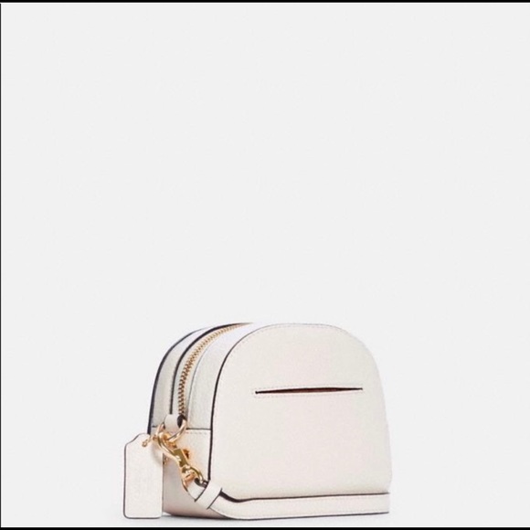 ⭐️ Limited Edition Peanuts by Coach - Picture 2 of 7